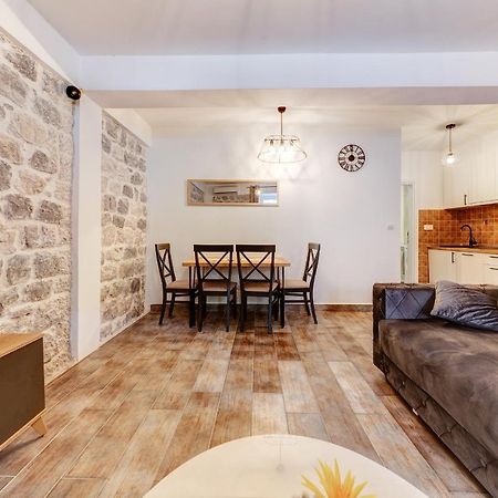 Happy Home Apartments Kotor Ngoại thất bức ảnh