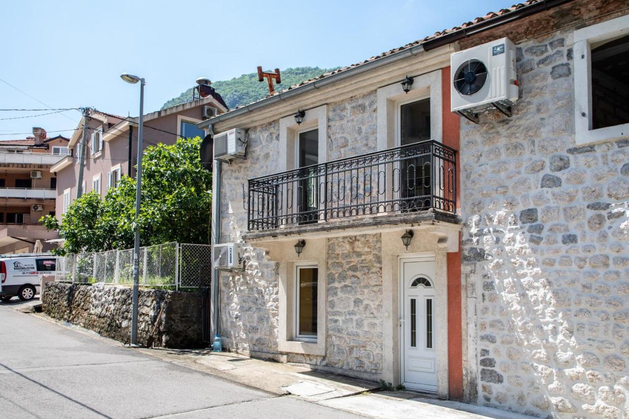 Happy Home Apartments Kotor Ngoại thất bức ảnh