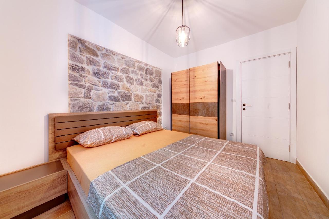 Happy Home Apartments Kotor Ngoại thất bức ảnh