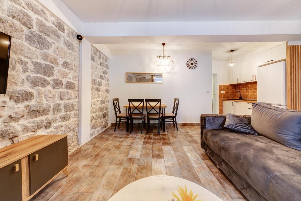 Happy Home Apartments Kotor Ngoại thất bức ảnh